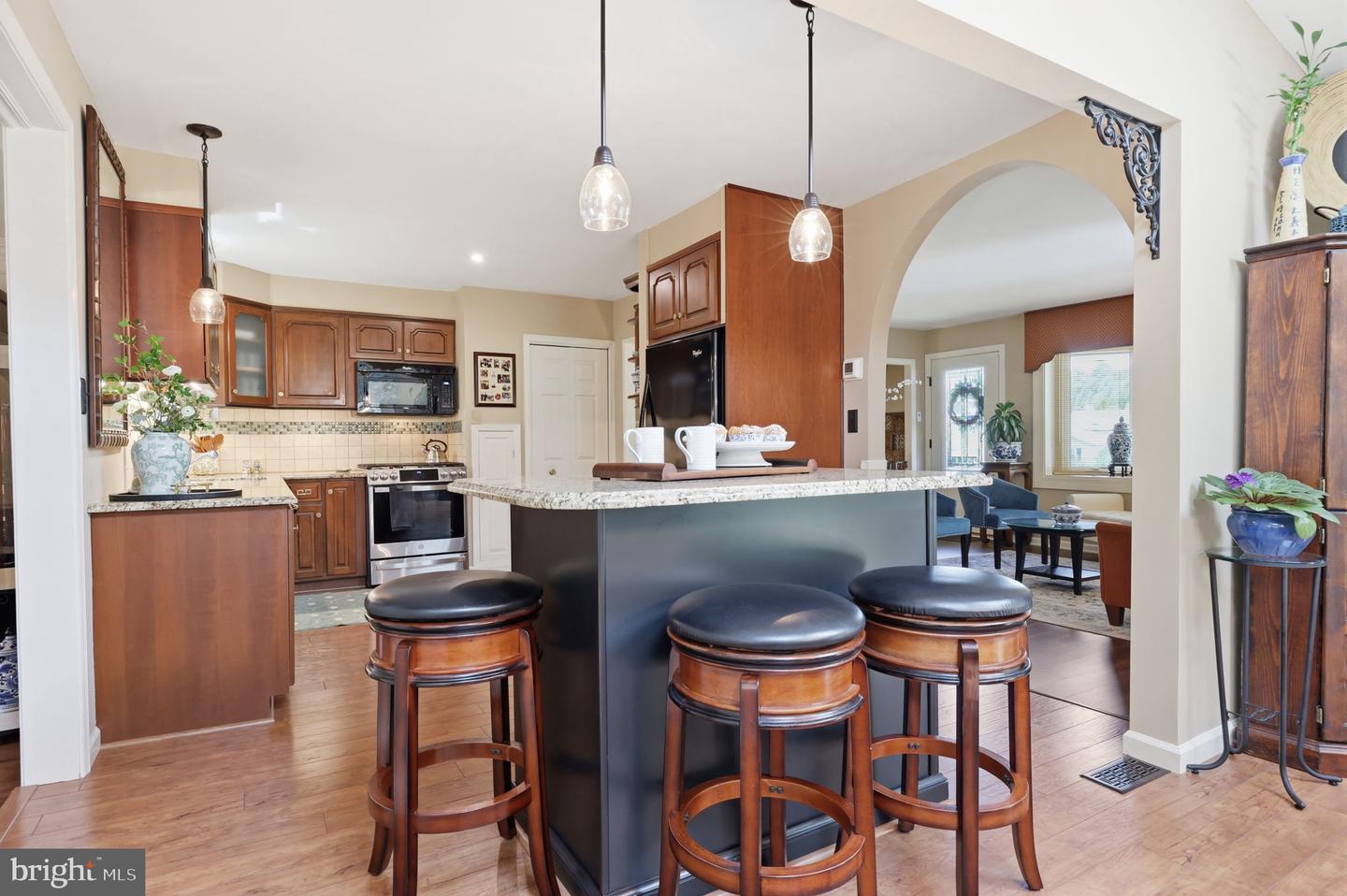 665 Paddock Rd Property Photo 13