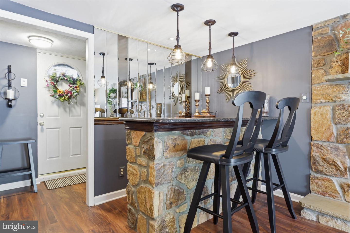 665 Paddock Rd Property Photo 17