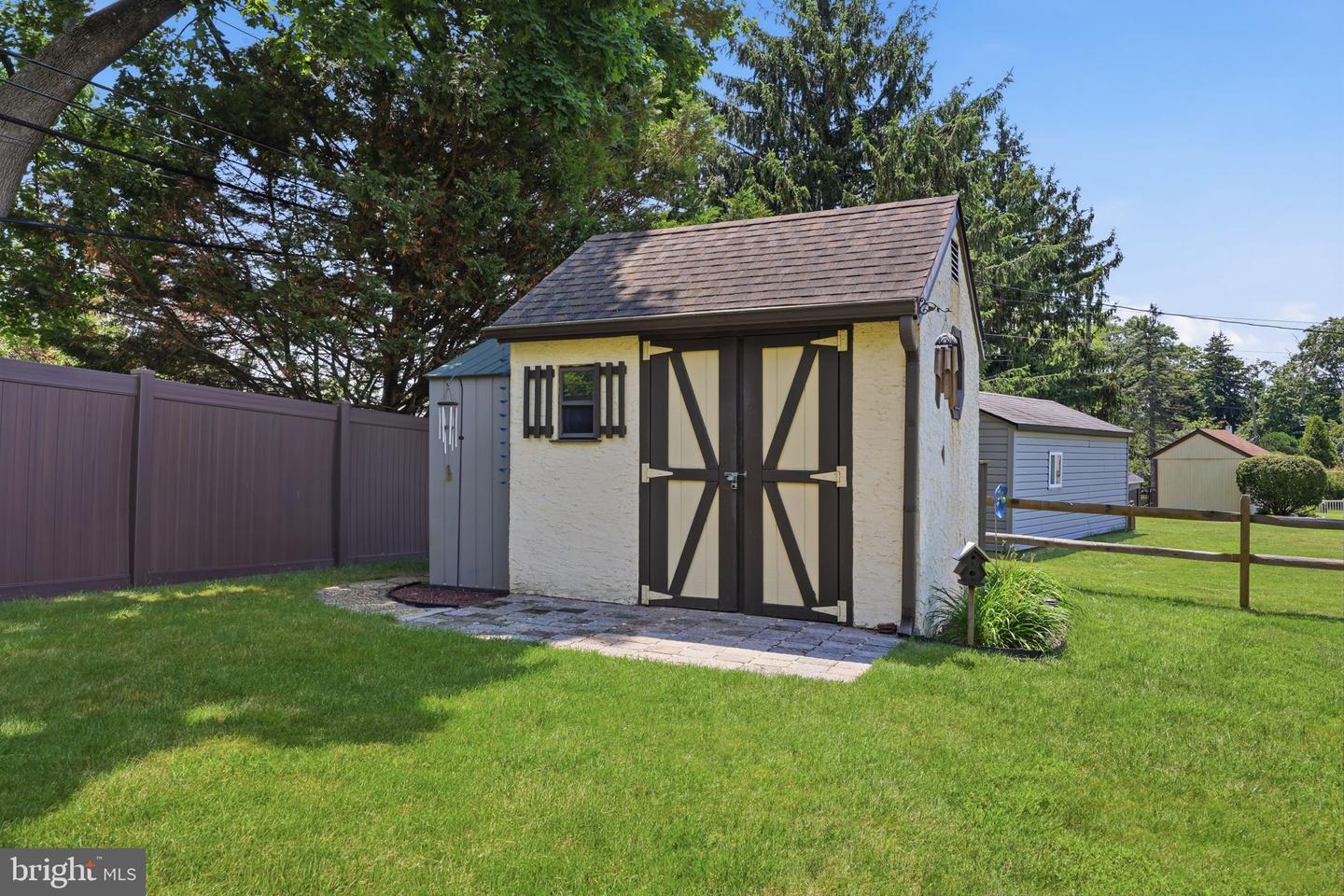 665 Paddock Rd Property Photo 40