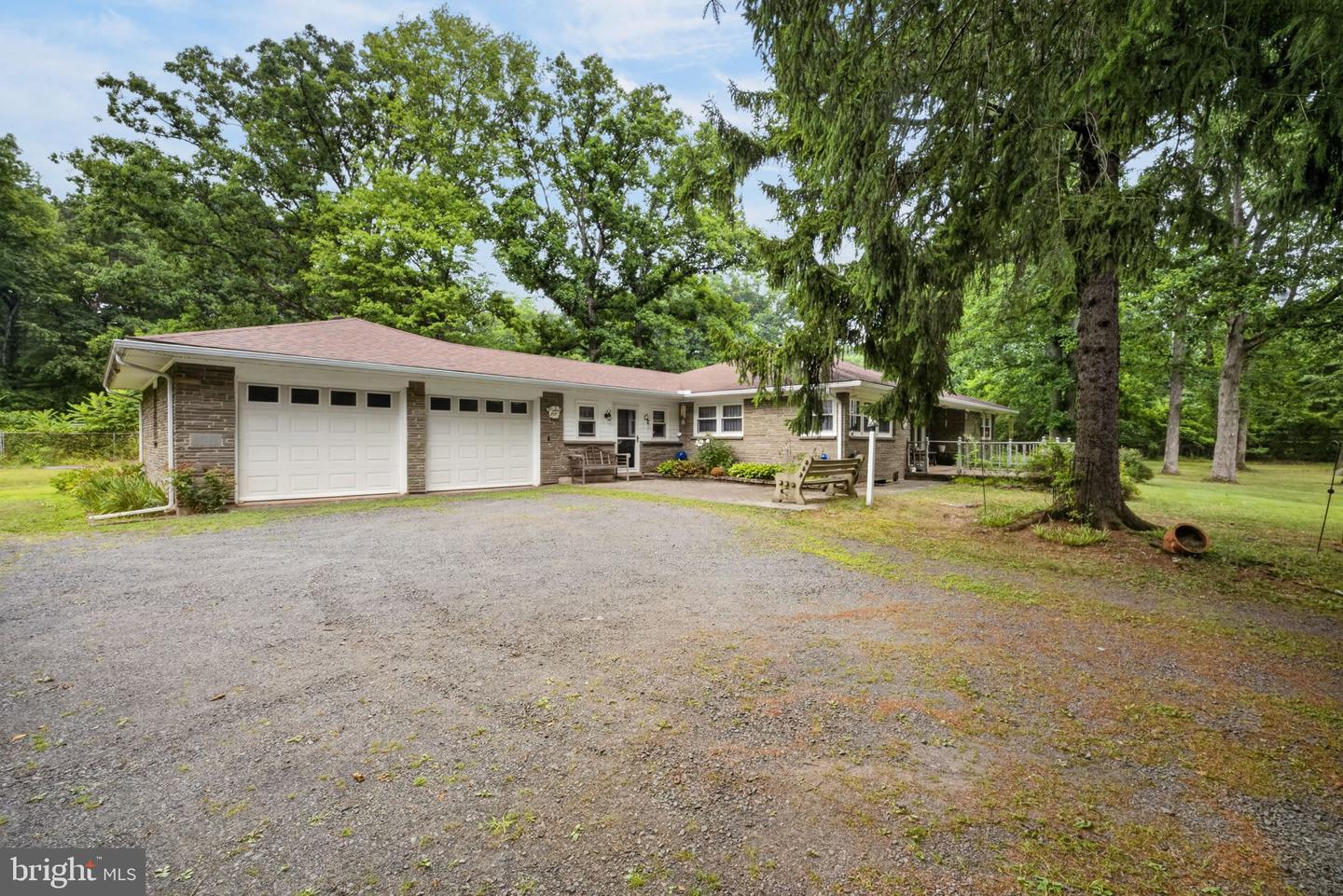 265 Quarry Rd Property Photo 1