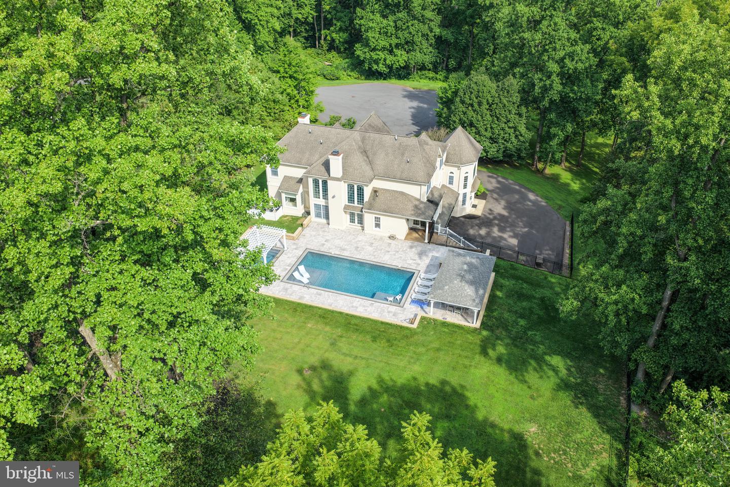 720 Foxtail Ct Property Photo 8