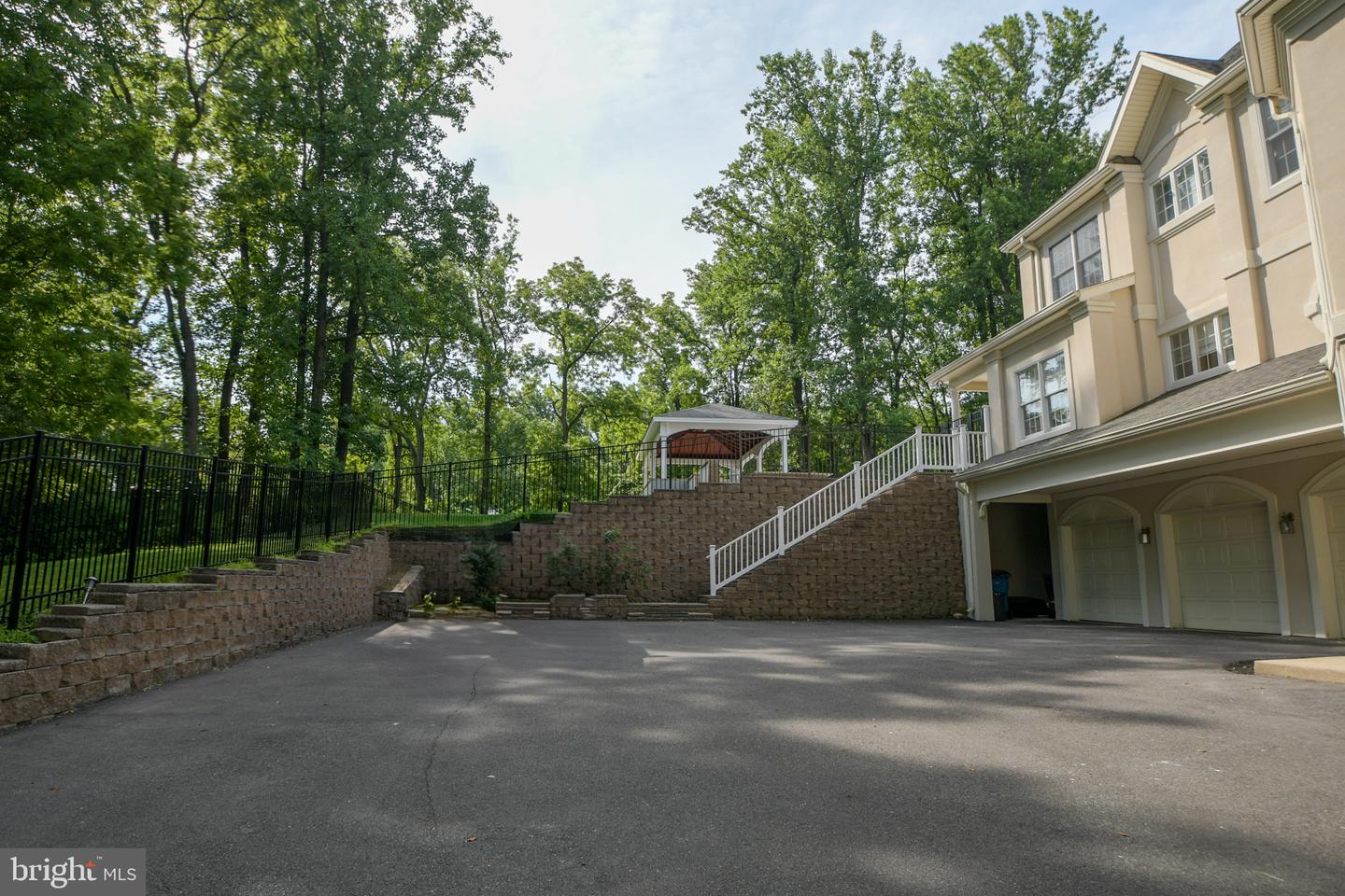 720 Foxtail Ct Property Photo 16