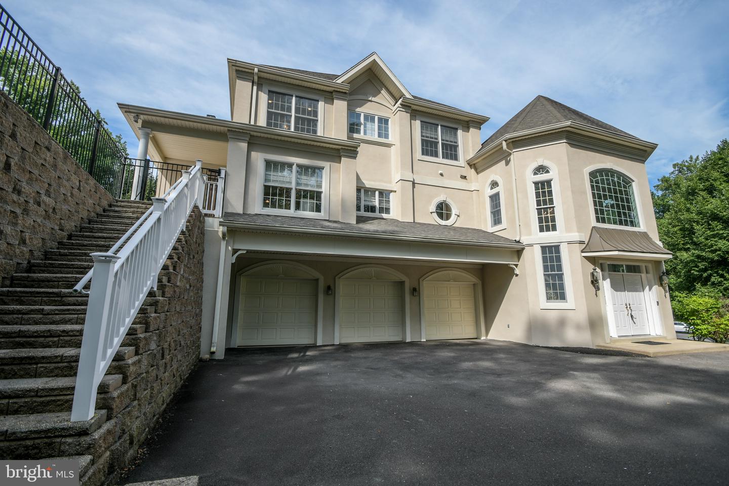 720 Foxtail Ct Property Photo 17