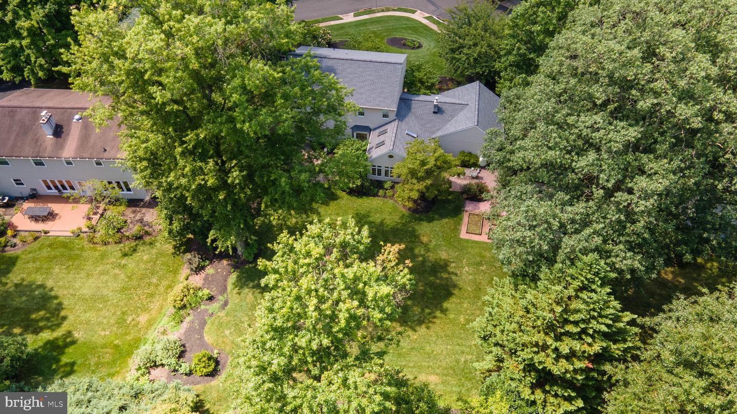 1333 University Dr Property Photo 45