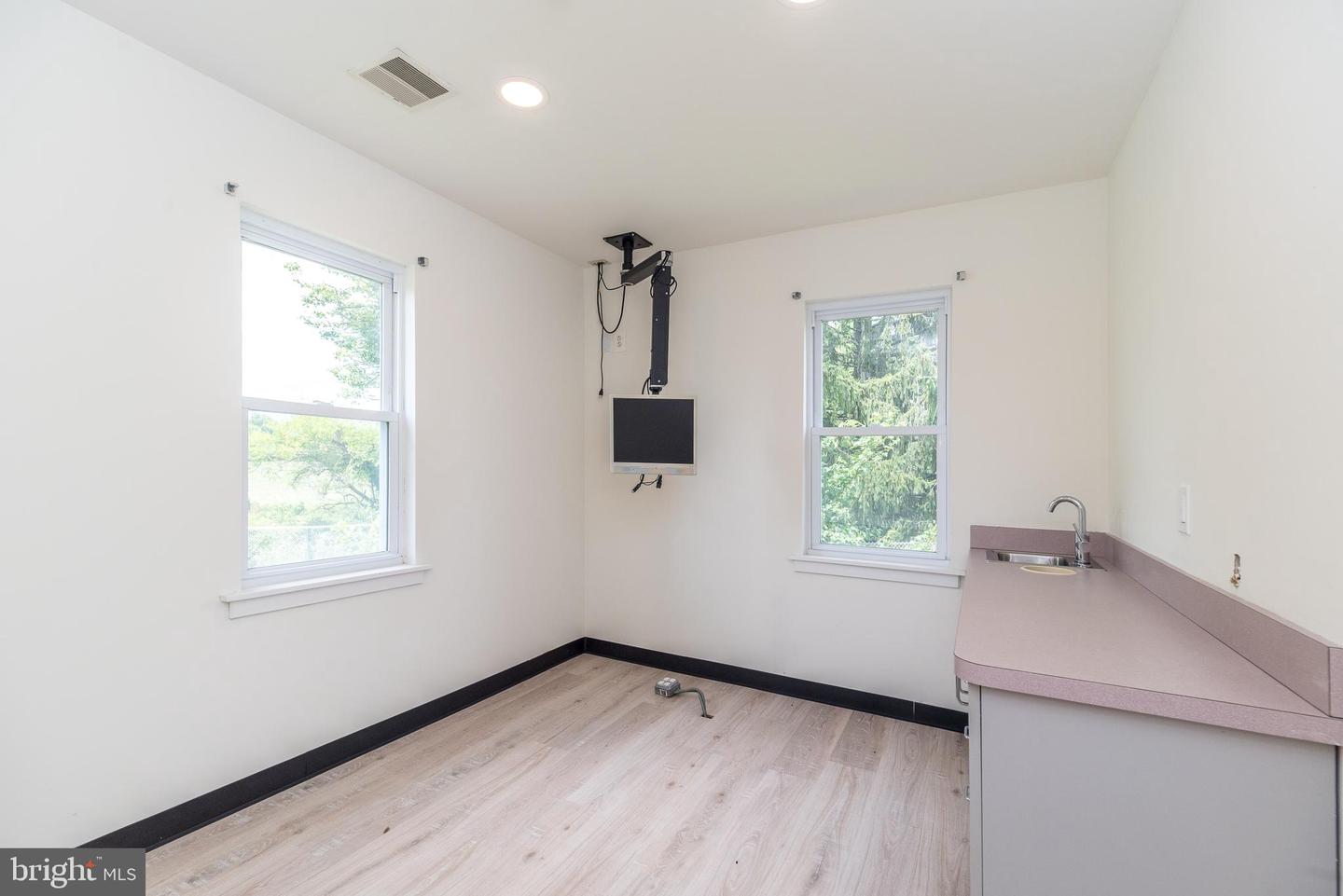 4018 Durham Property Photo 11