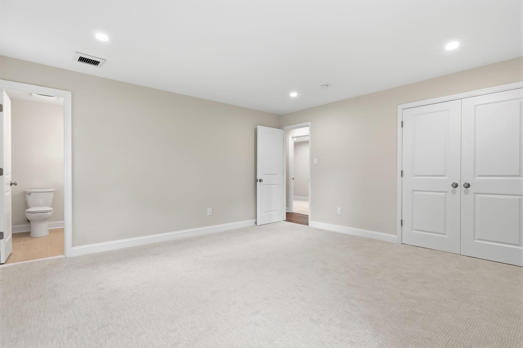 886 Sackettsford Rd Property Photo 25