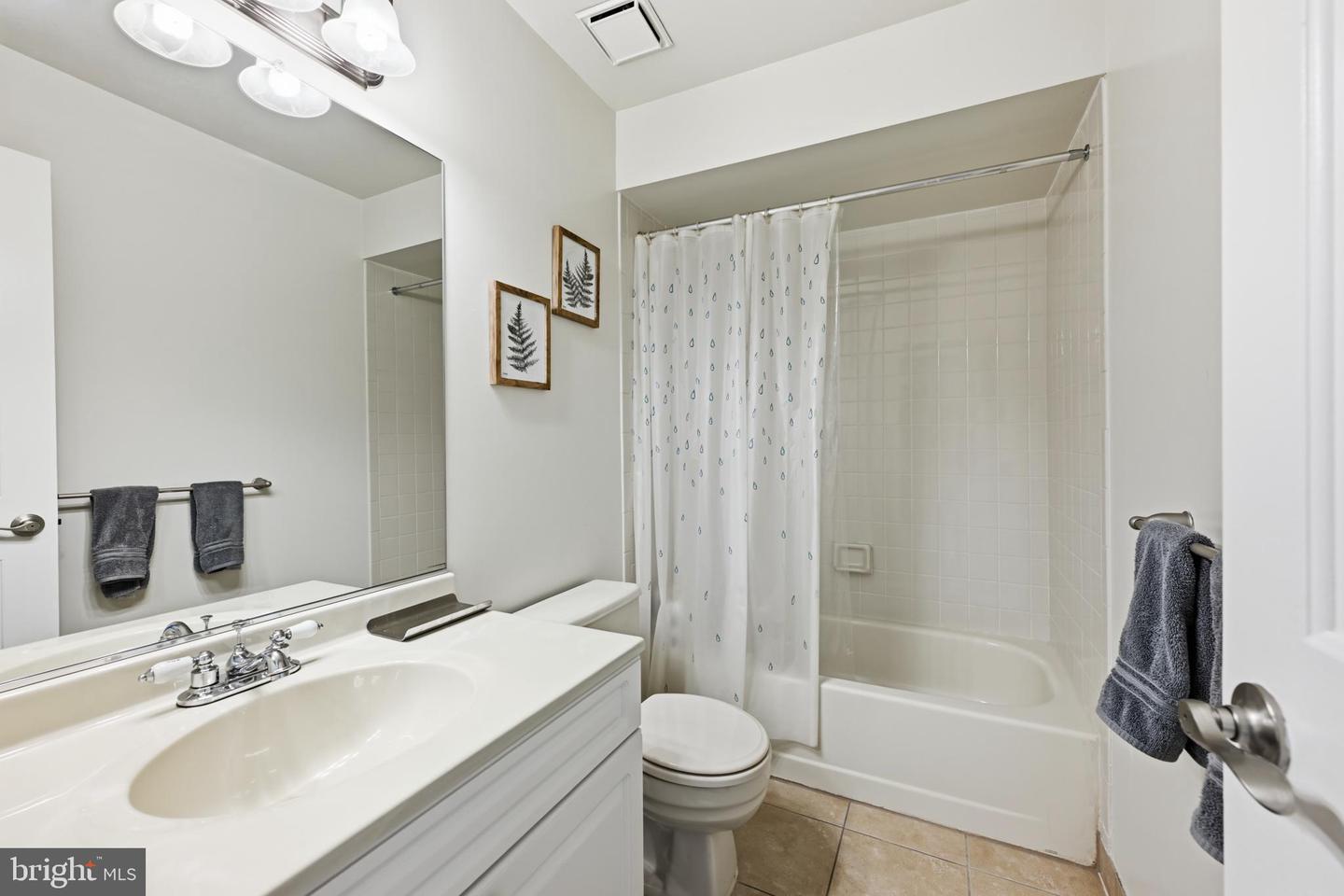 630-b Rose Hollow Dr Property Photo 15