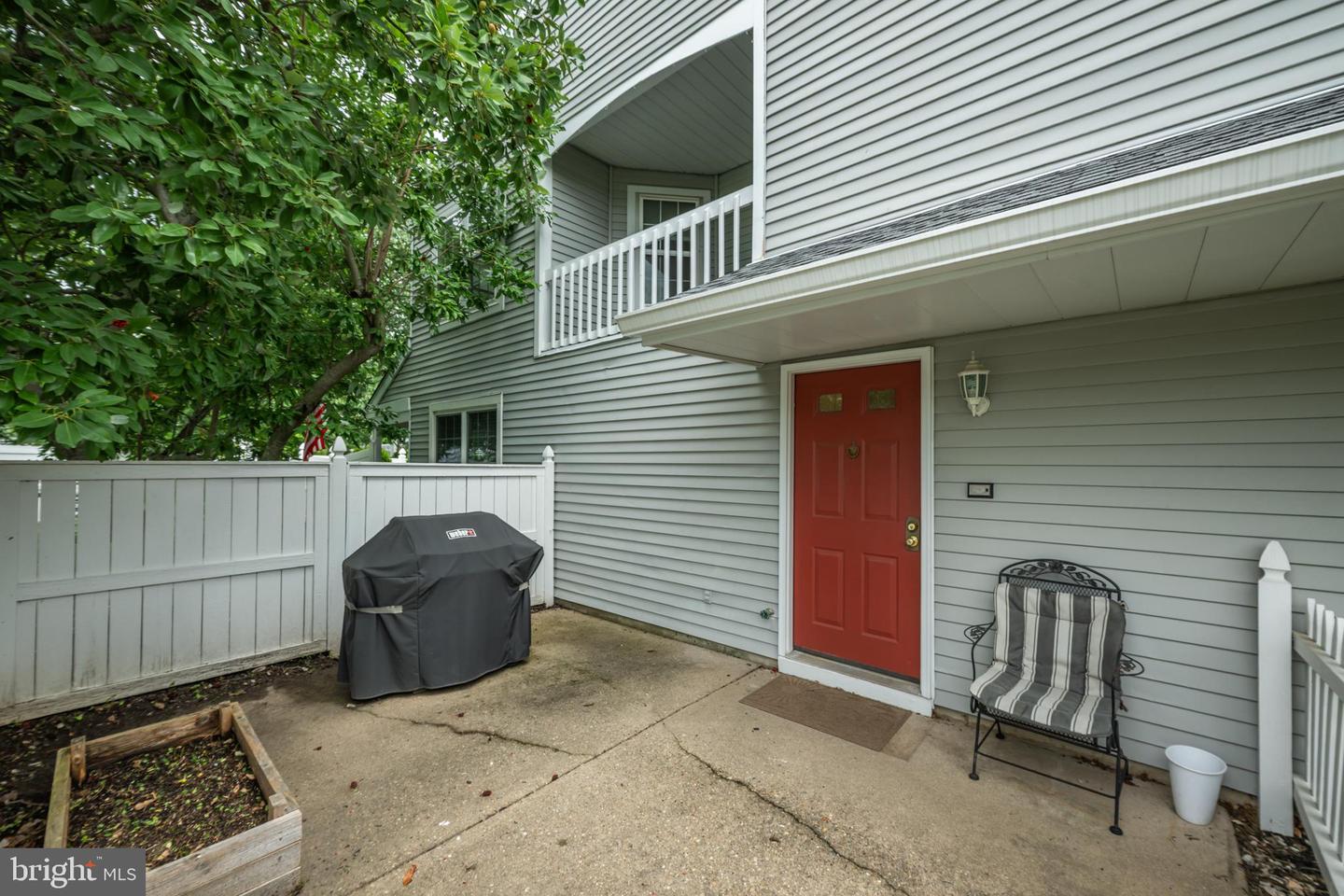 630-b Rose Hollow Dr Property Photo 18