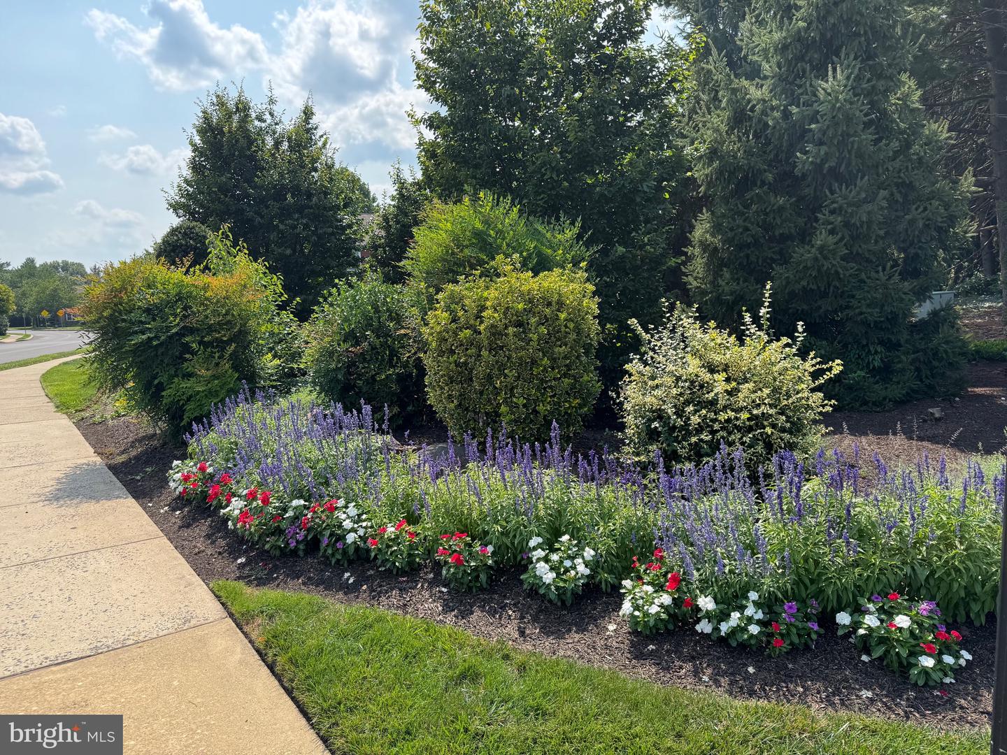 60 Providence Ave Property Photo 3