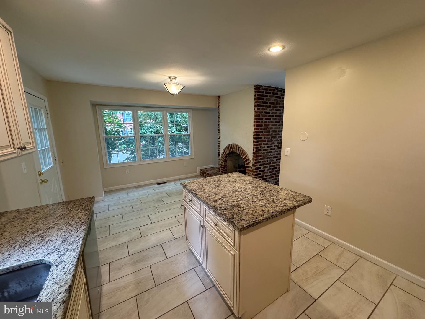 60 Providence Ave Property Photo 17