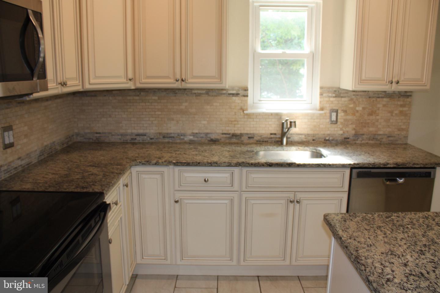 60 Providence Ave Property Photo 18