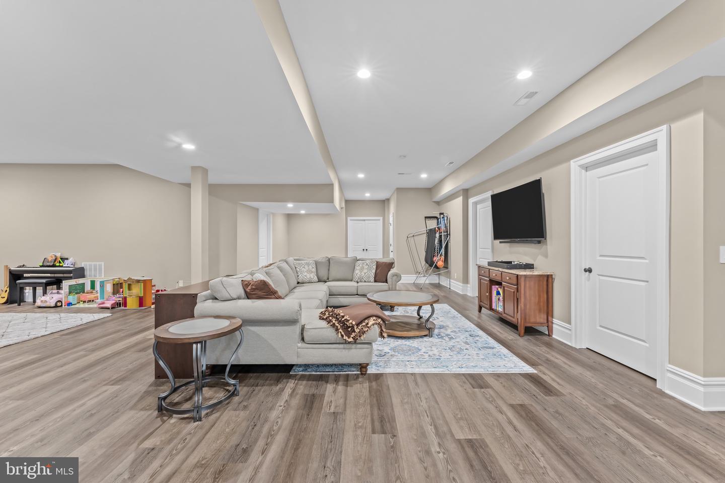 15 Marquis Property Photo 79