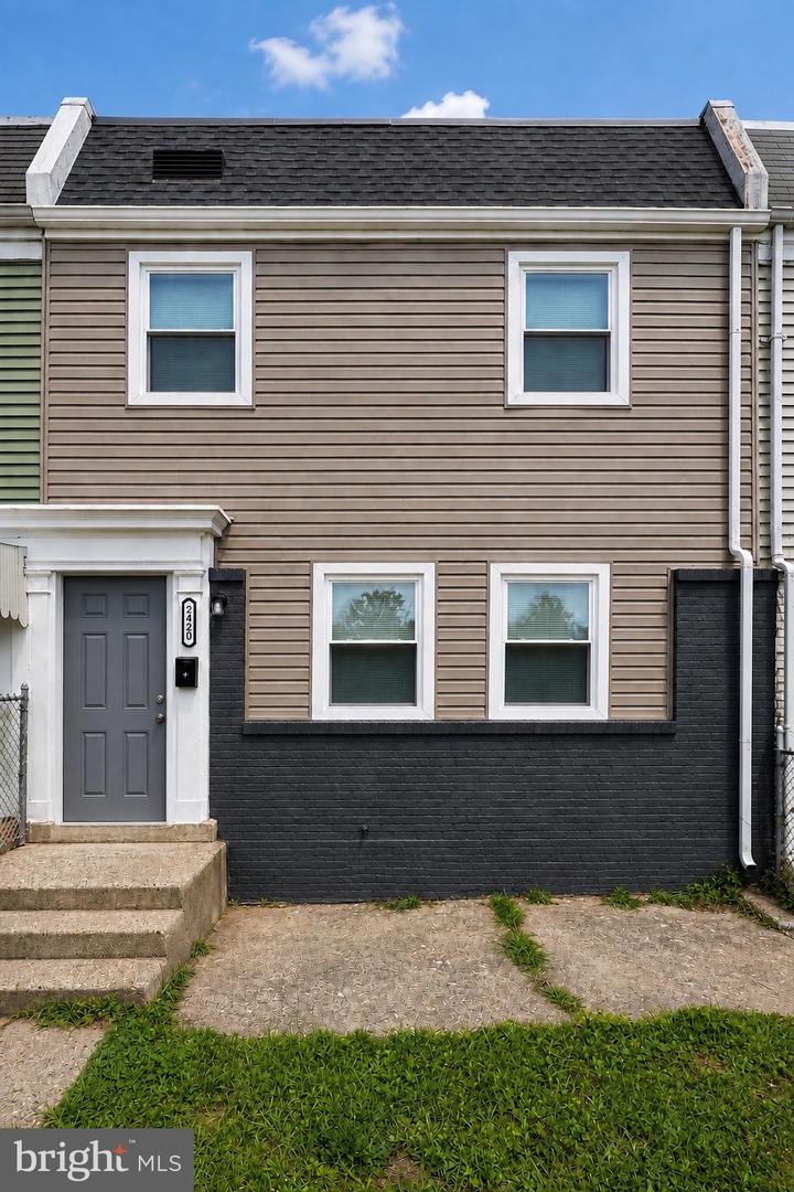 2420 Liberator St Property Photo 1
