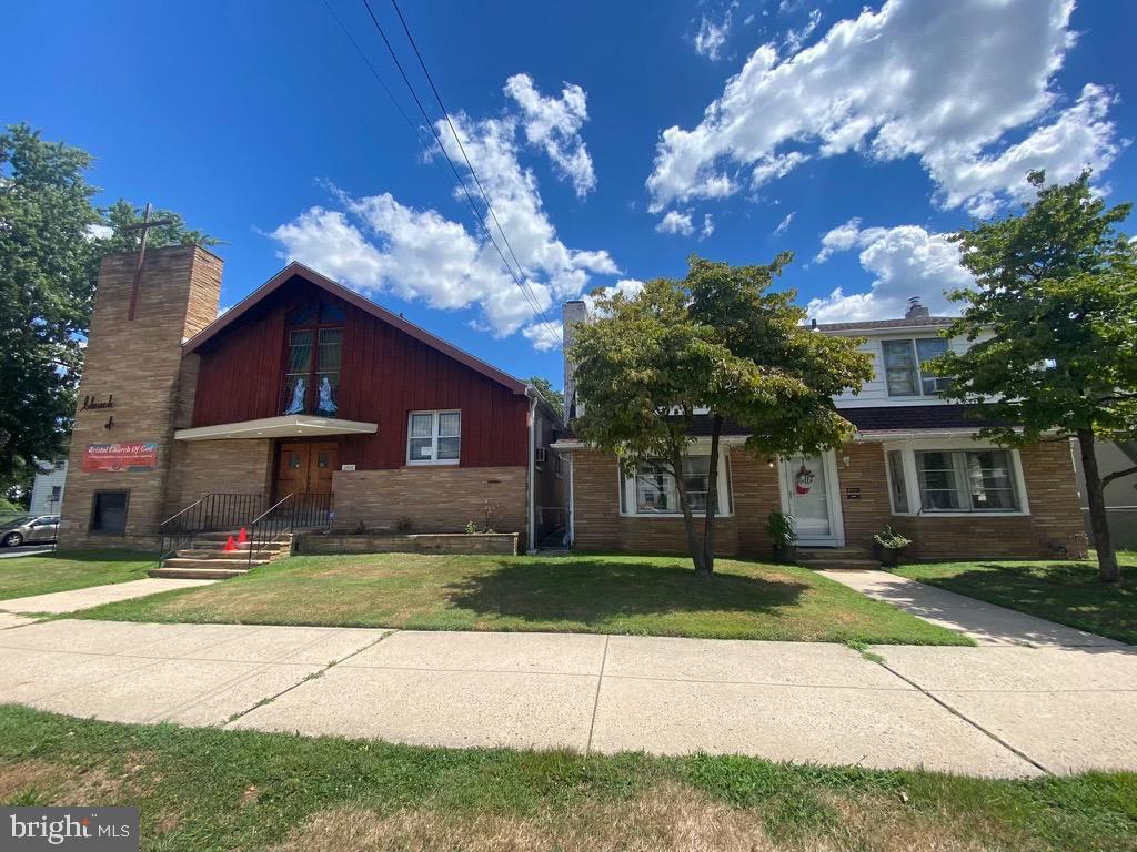 2010 Wilson Ave #church And House Property Photo 1