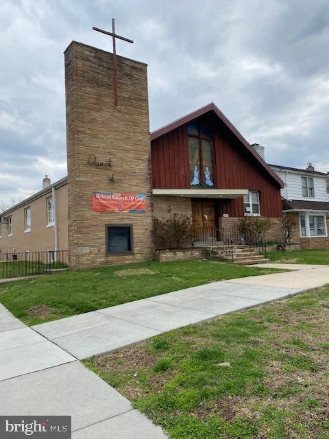2010 Wilson Ave #church And House Property Photo 2