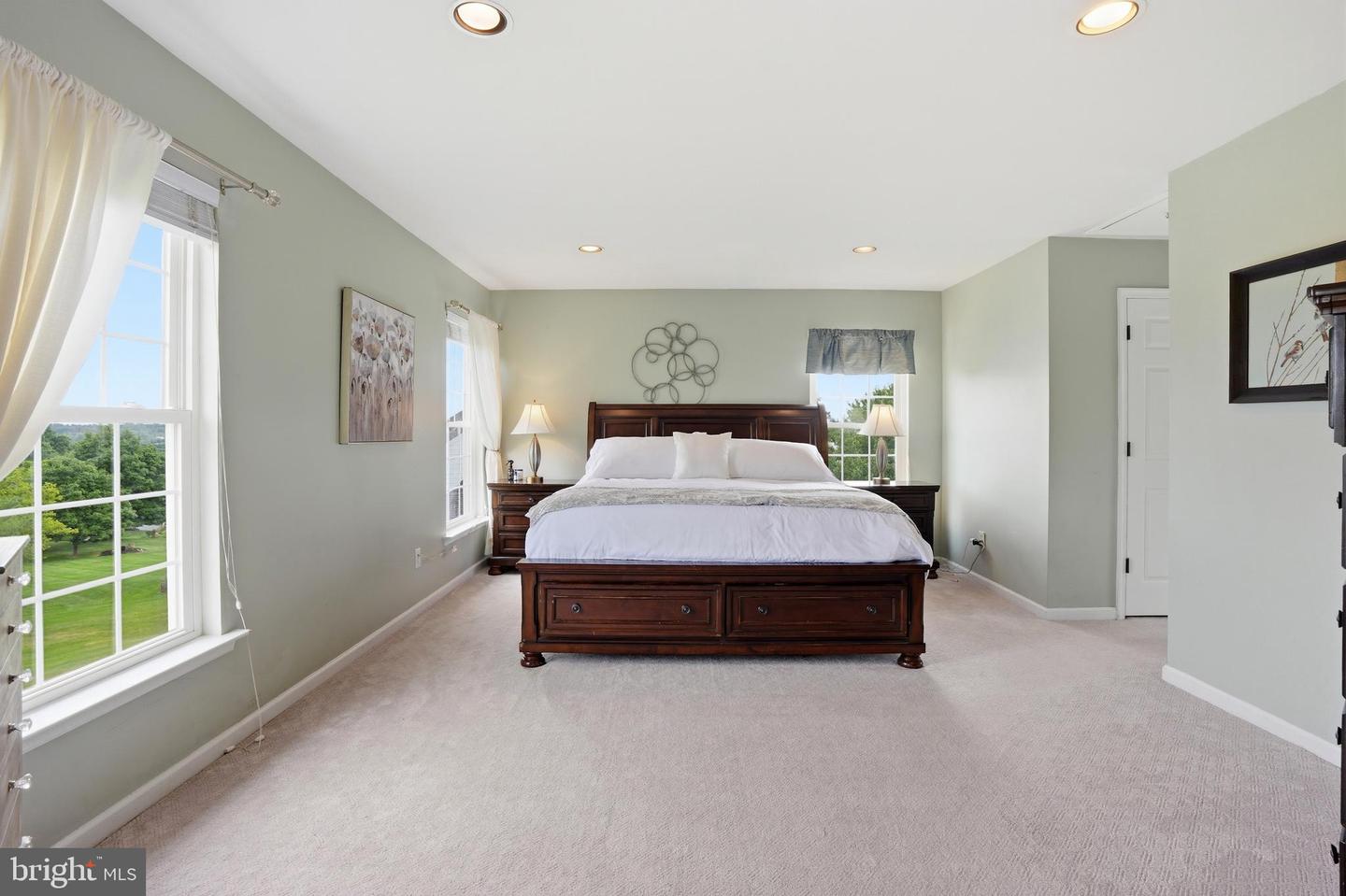 5266 Windtree Dr Property Photo 25