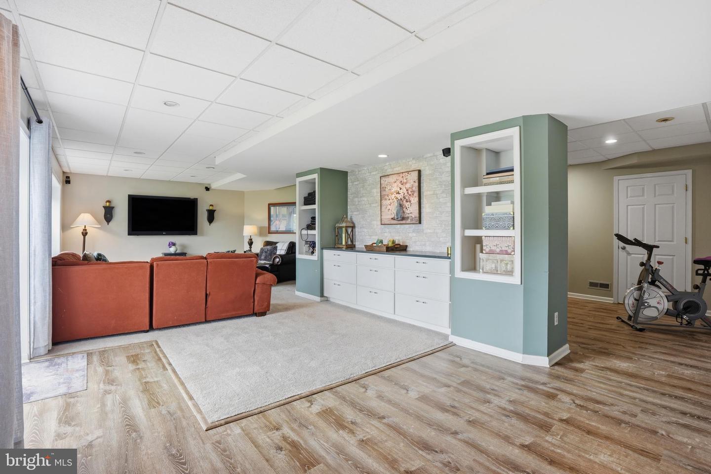 5266 Windtree Dr Property Photo 33