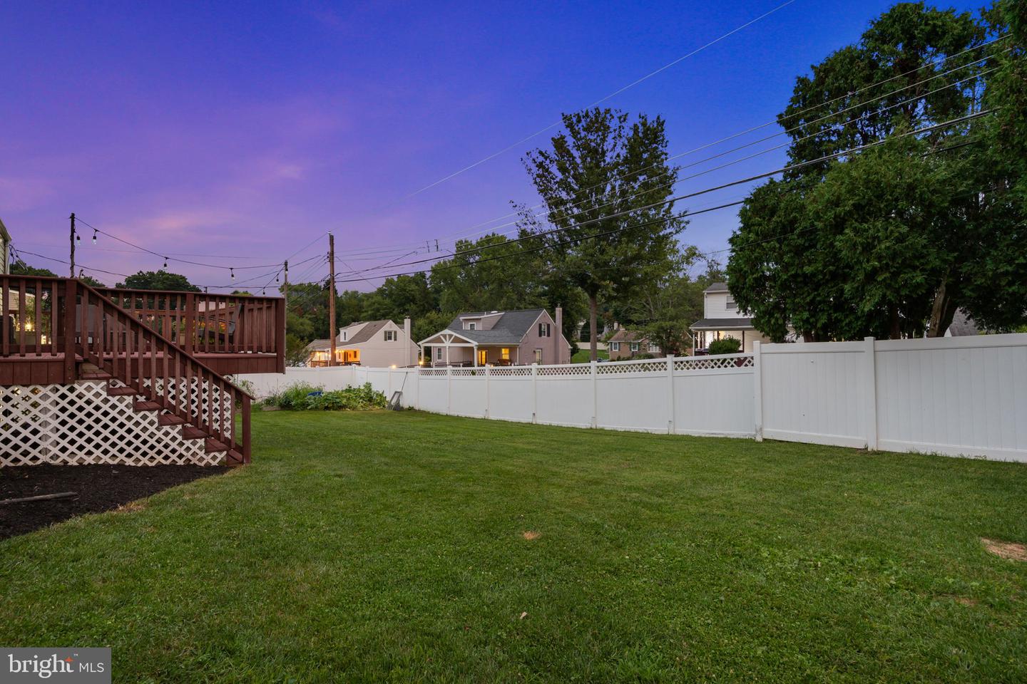 289 Rosewood Ave Property Photo 7
