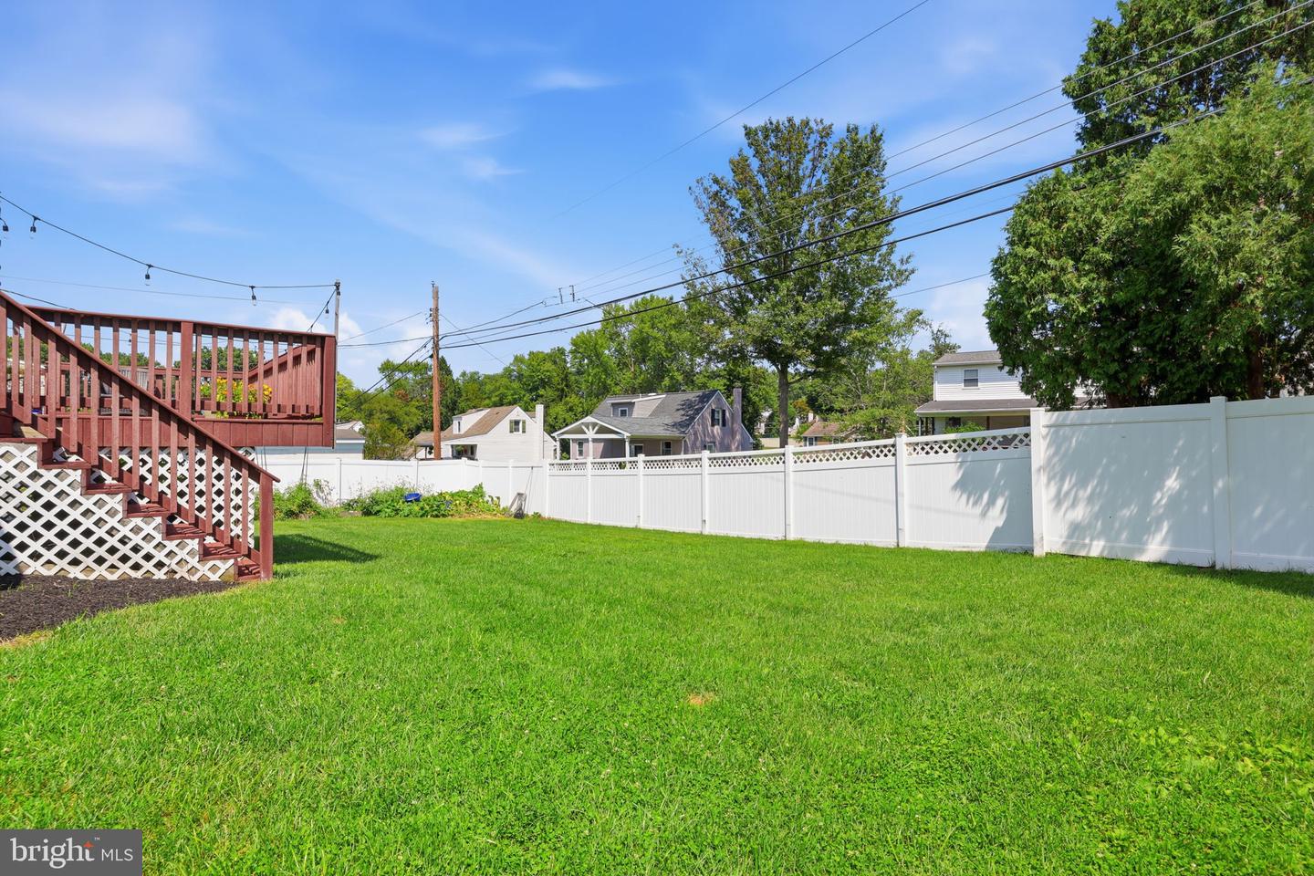 289 Rosewood Ave Property Photo 35