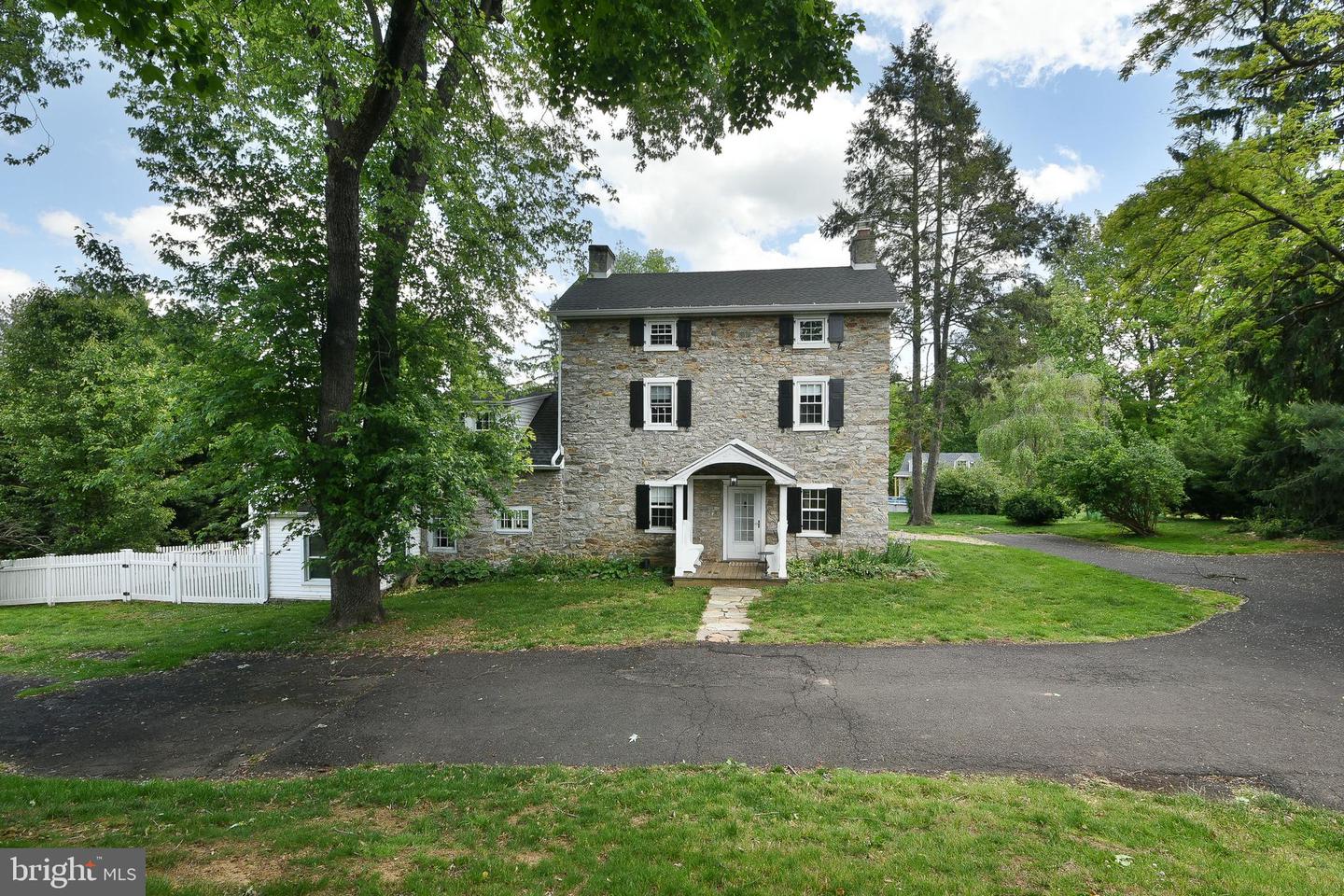 966 Paige Ct Property Photo 4
