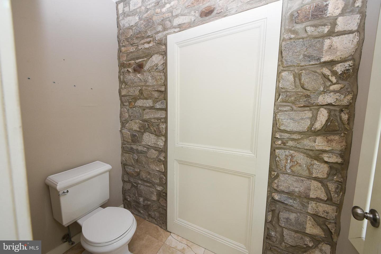 966 Paige Ct Property Photo 34
