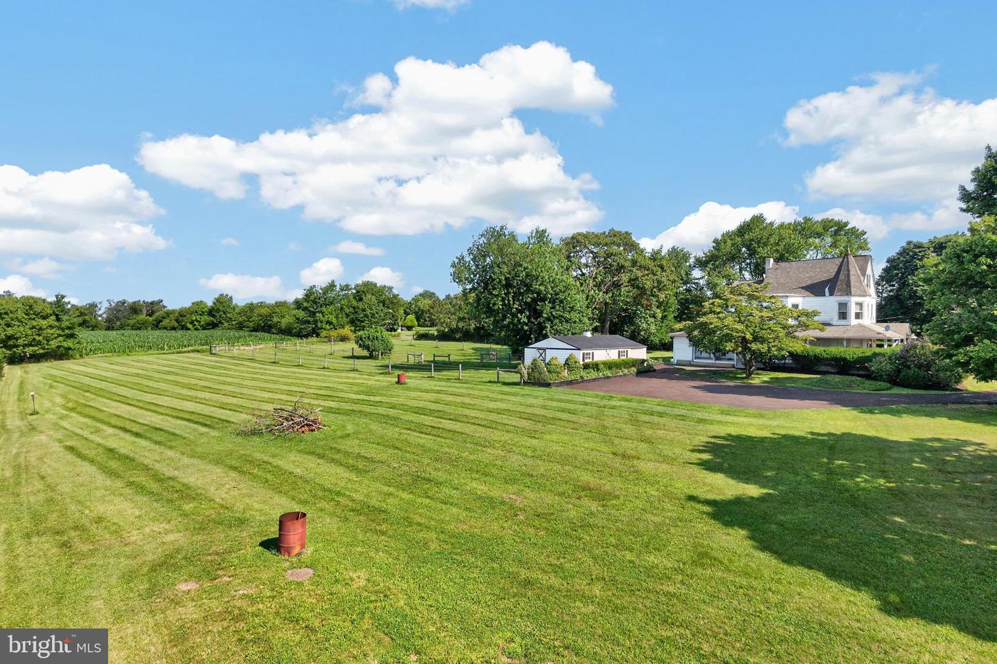 320 Hilltown Pike Property Photo 22