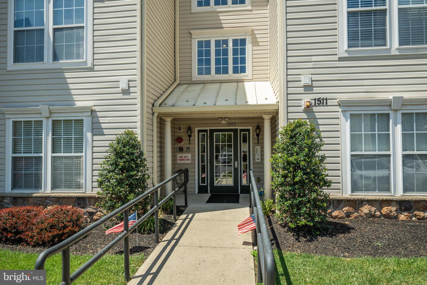 1511 Moore St #201 Property Photo 1