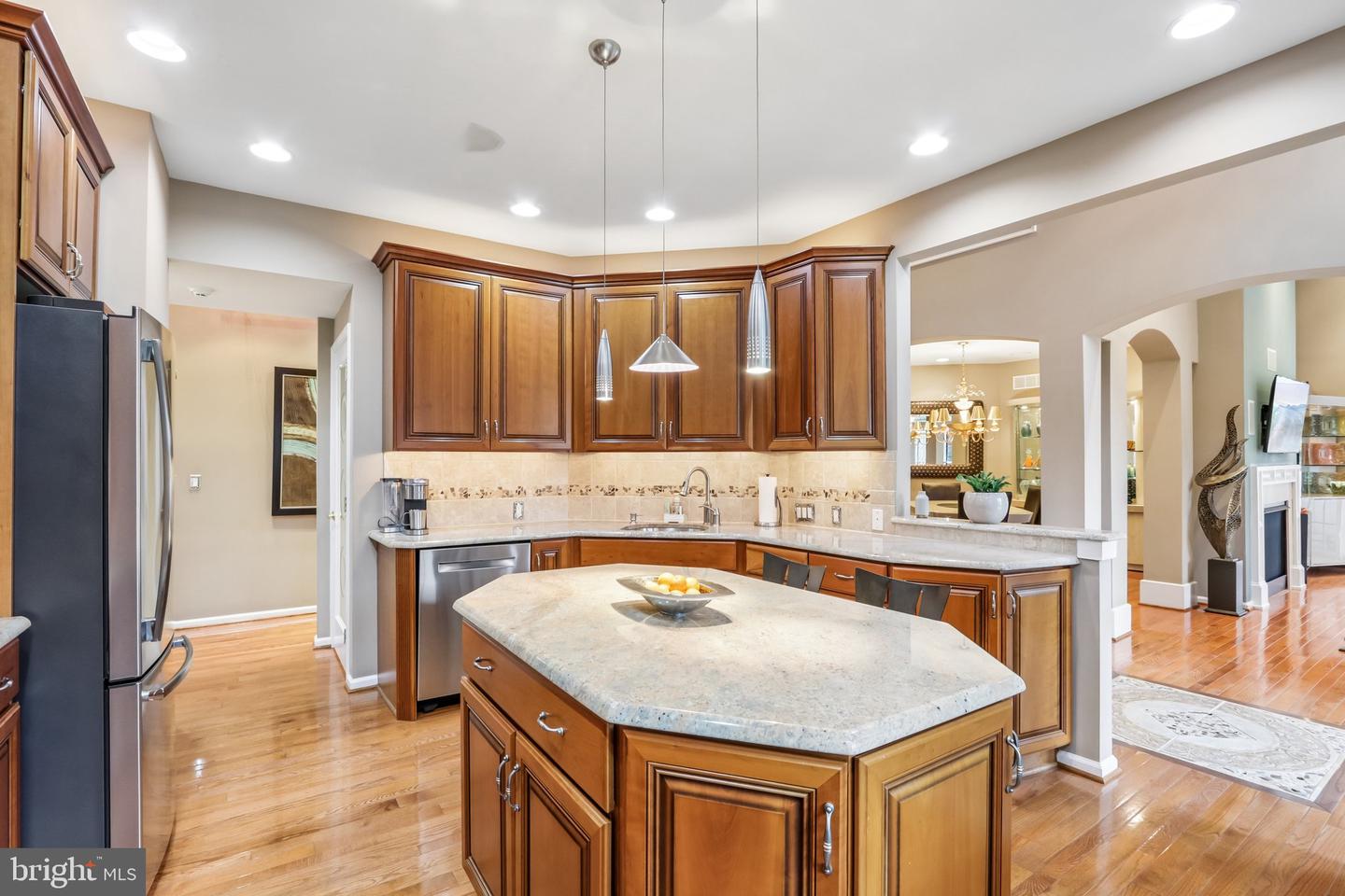 307 Ingleton Ct Property Photo 12