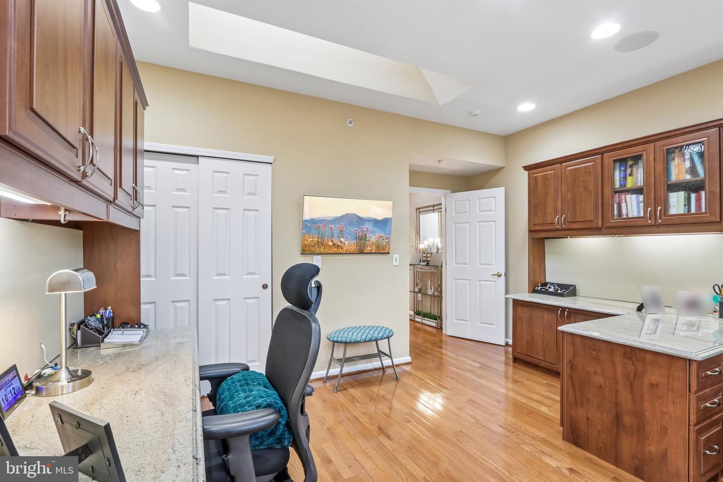 307 Ingleton Ct Property Photo 21