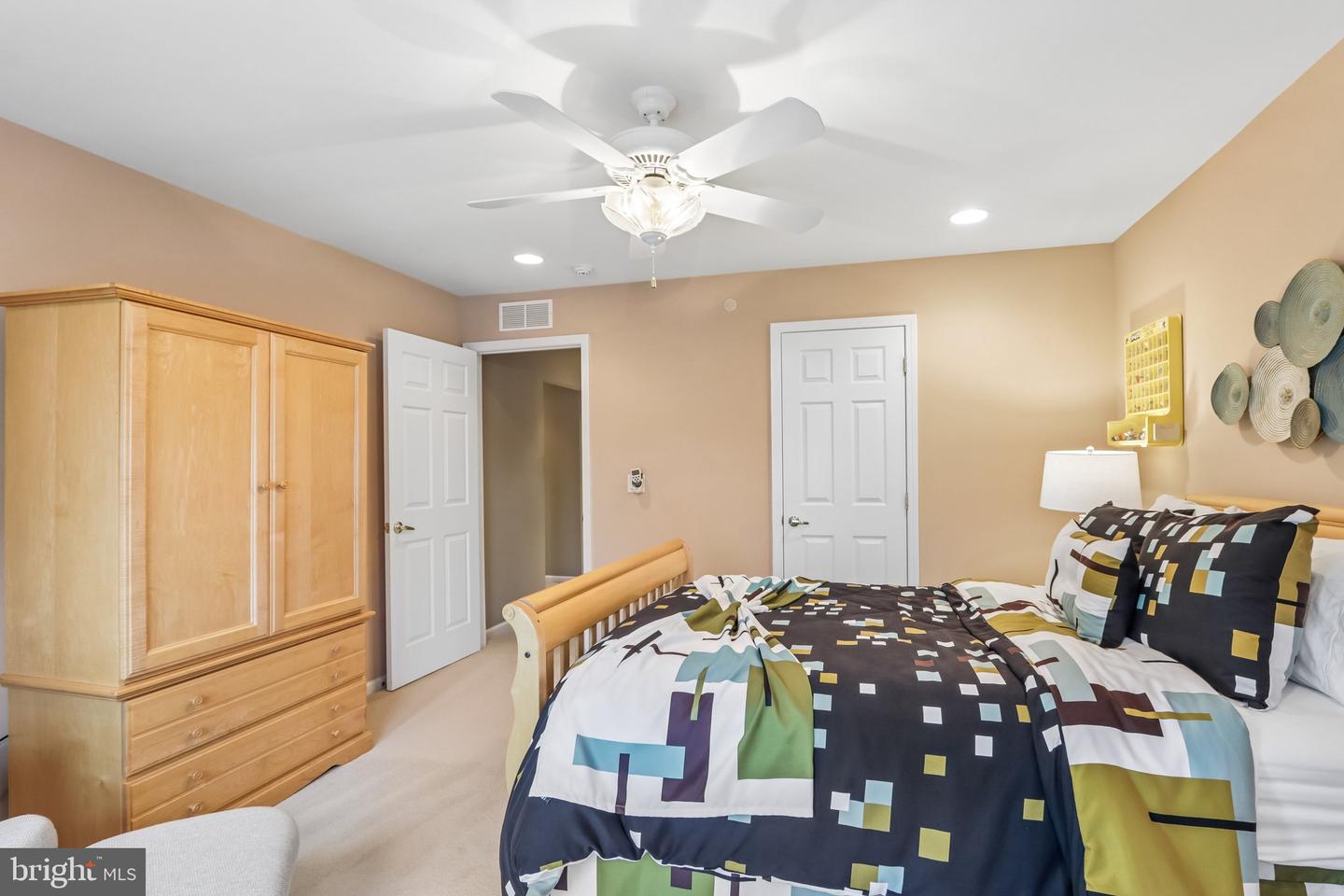307 Ingleton Ct Property Photo 28