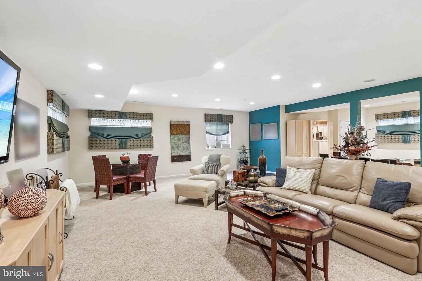 307 Ingleton Ct Property Photo 35