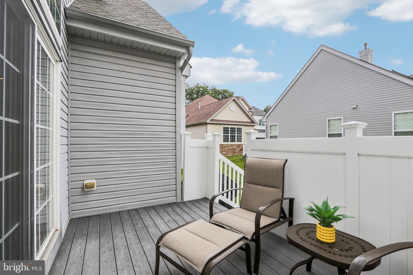 307 Ingleton Ct Property Photo 41