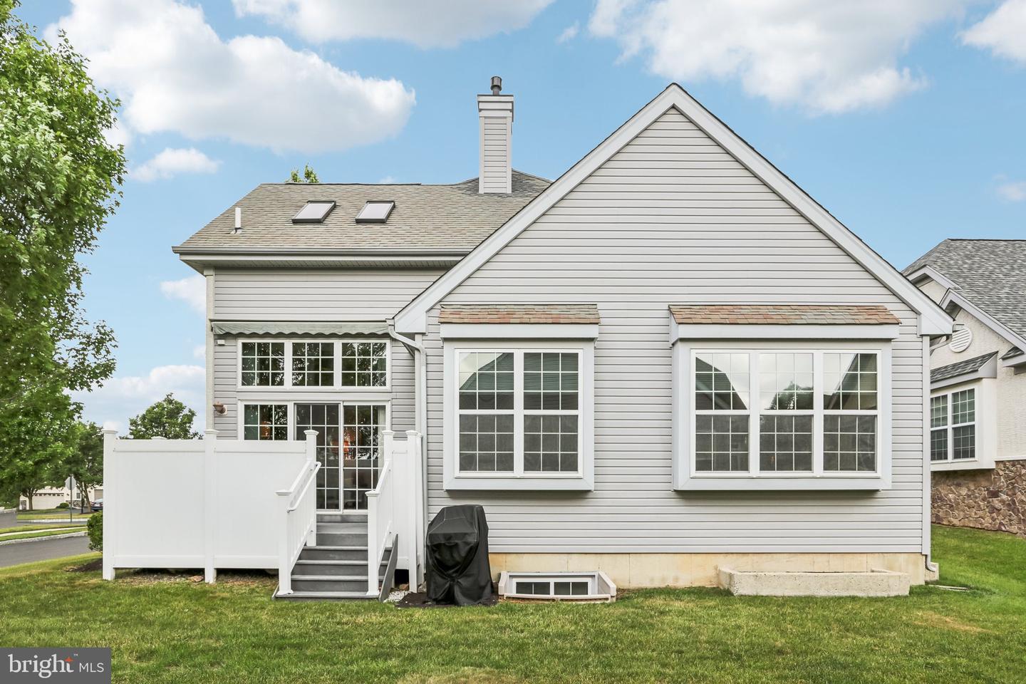 307 Ingleton Ct Property Photo 43