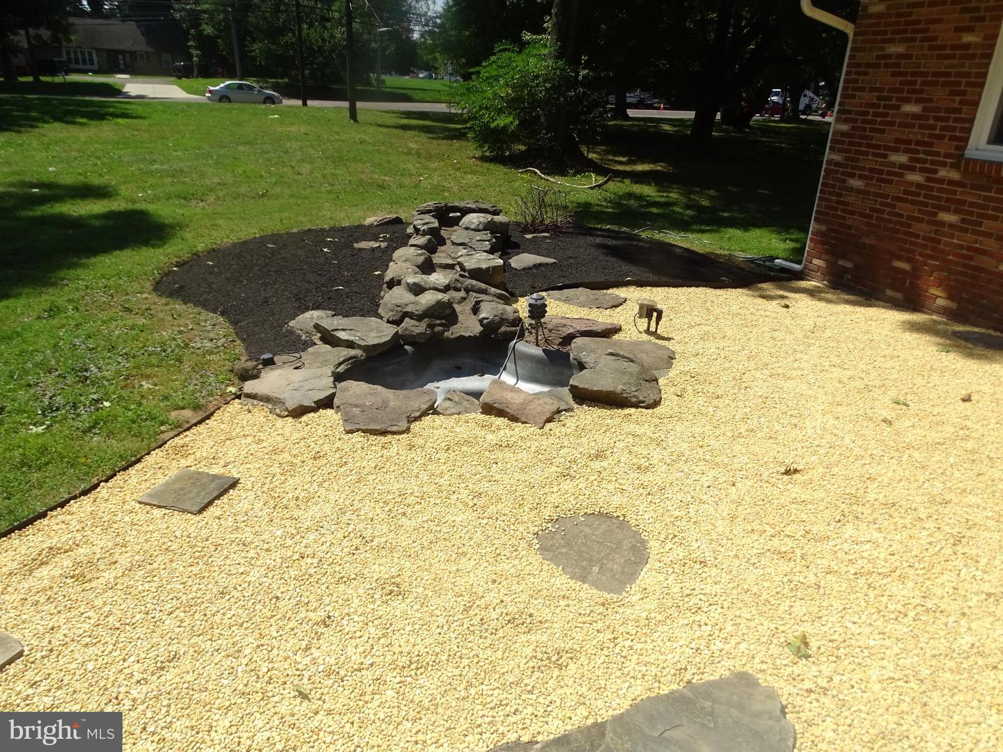 449 Street Rd Property Photo 3