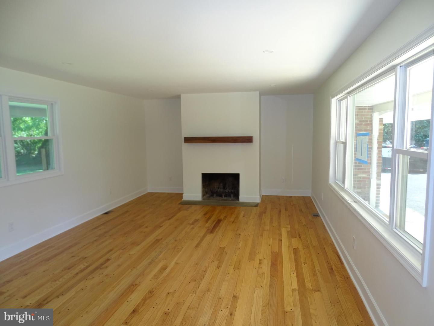 449 Street Rd Property Photo 5