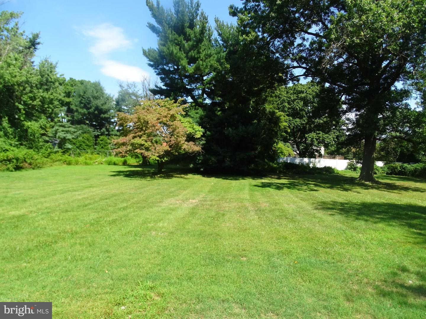 449 Street Rd Property Photo 32