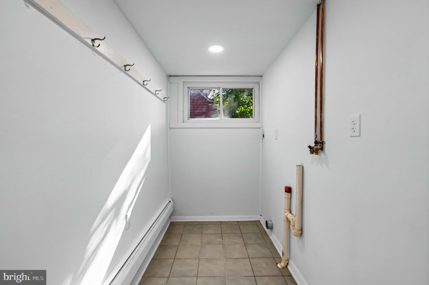 19 Vicar Ln Property Photo 19