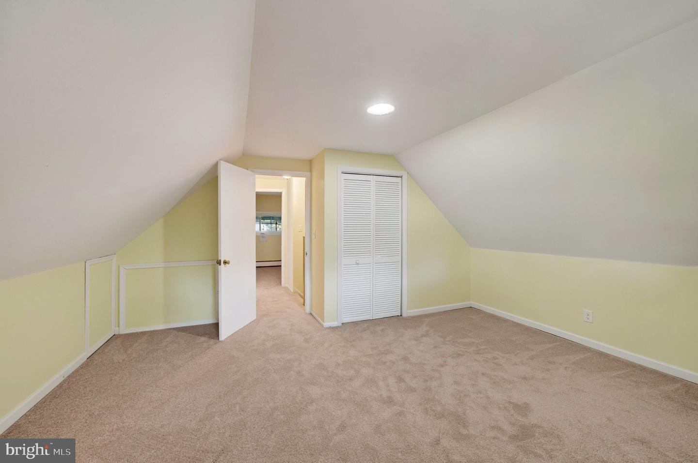 19 Vicar Ln Property Photo 30