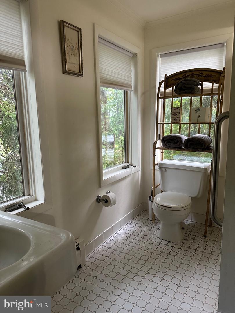 6704 Chapel Rd Property Photo 16