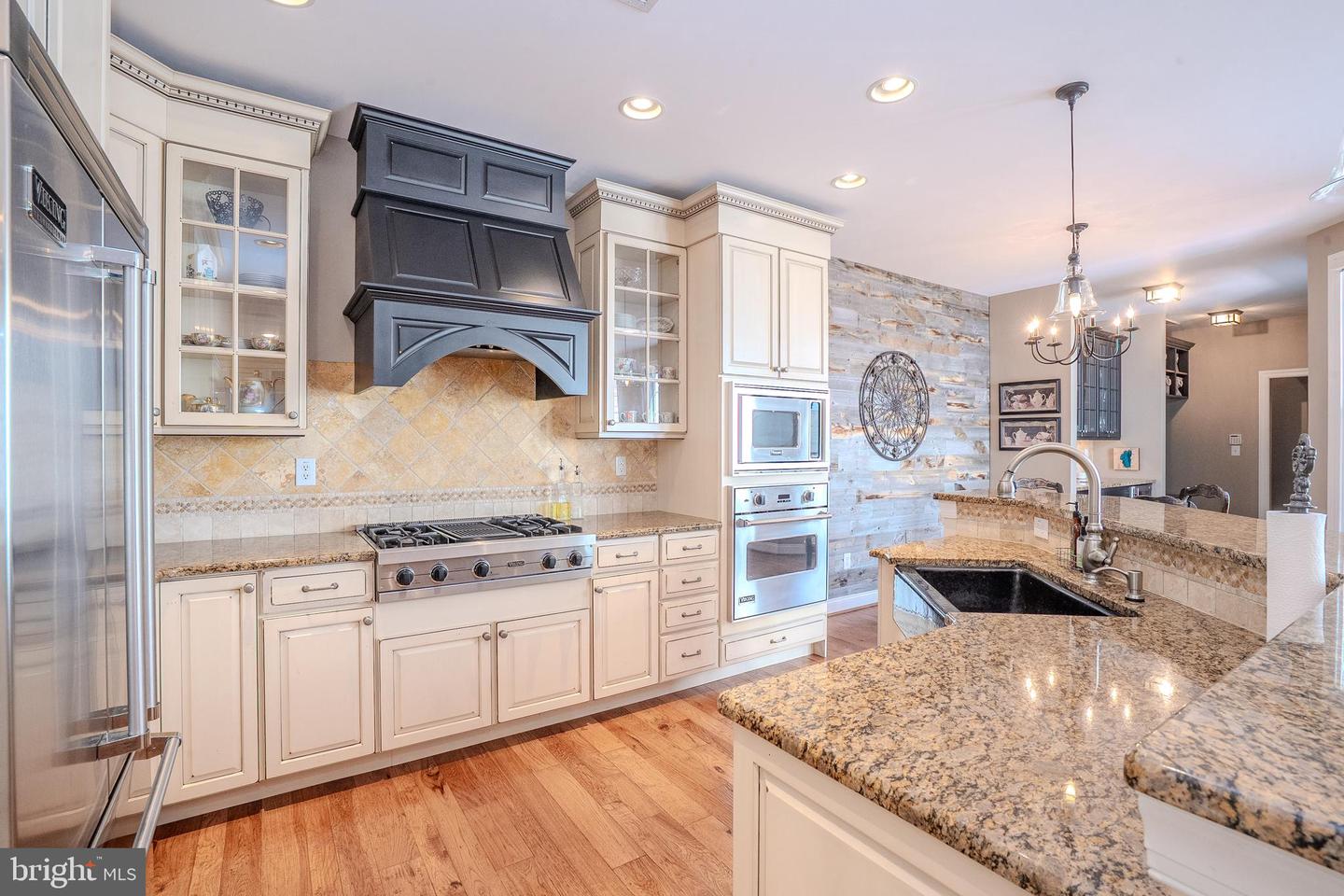 203 Jenks Aly #67 Property Photo 15