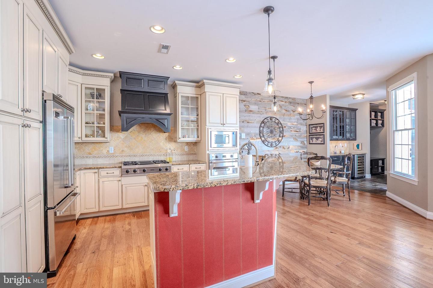 203 Jenks Aly #67 Property Photo 17
