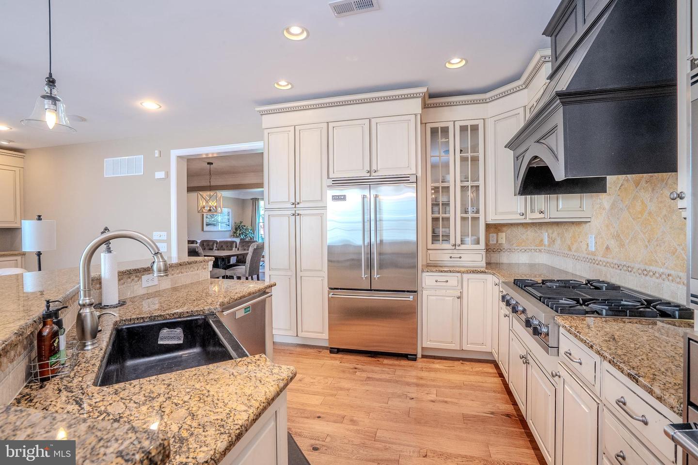 203 Jenks Aly #67 Property Photo 19