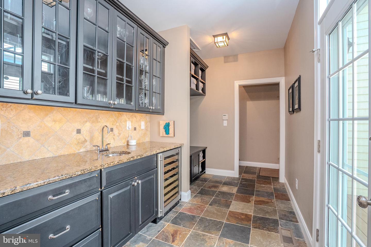 203 Jenks Aly #67 Property Photo 22