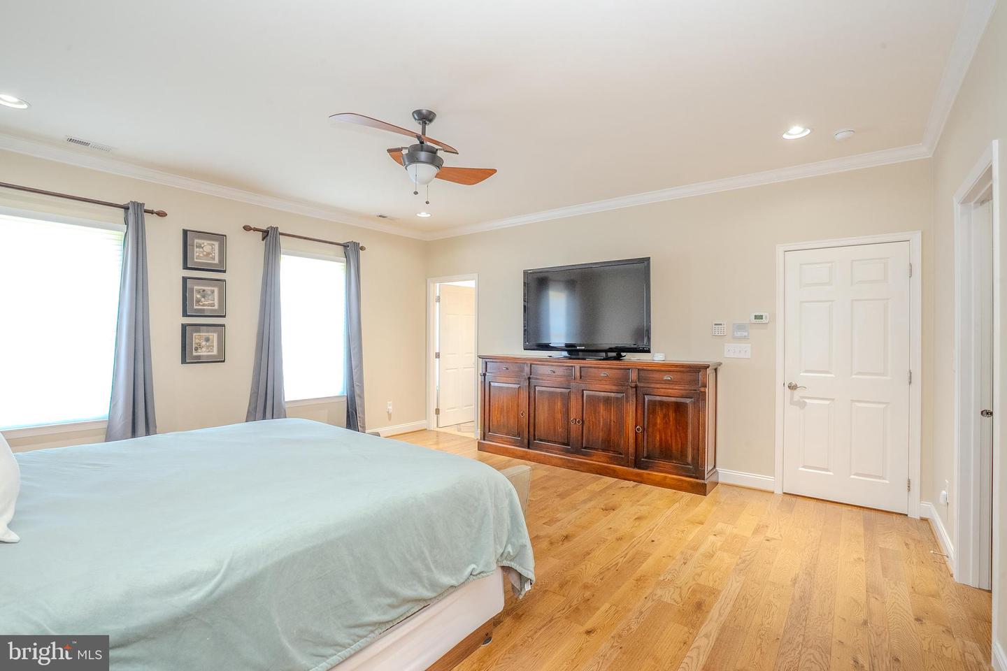 203 Jenks Aly #67 Property Photo 28