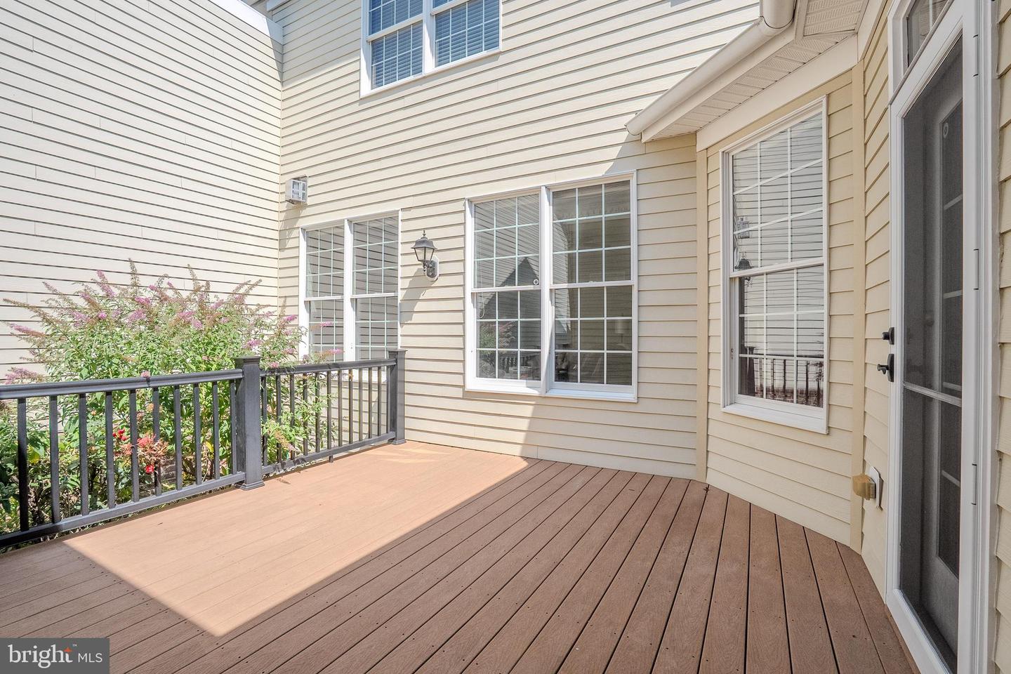 203 Jenks Aly #67 Property Photo 47