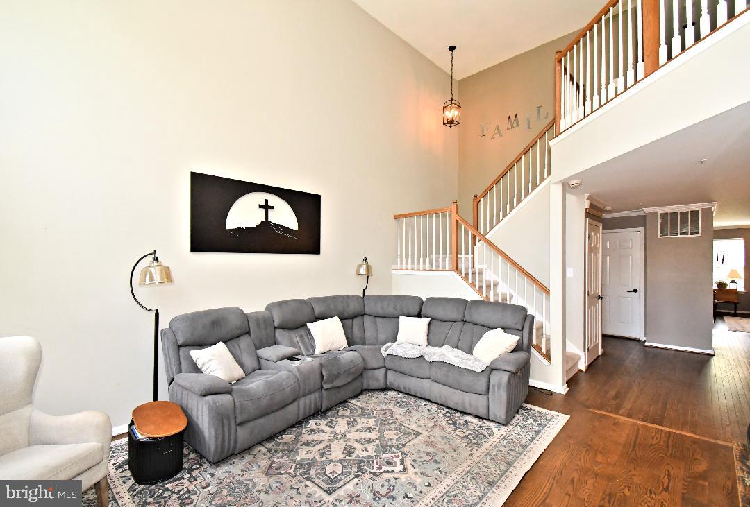 1861 Creekview Ln Property Photo 14