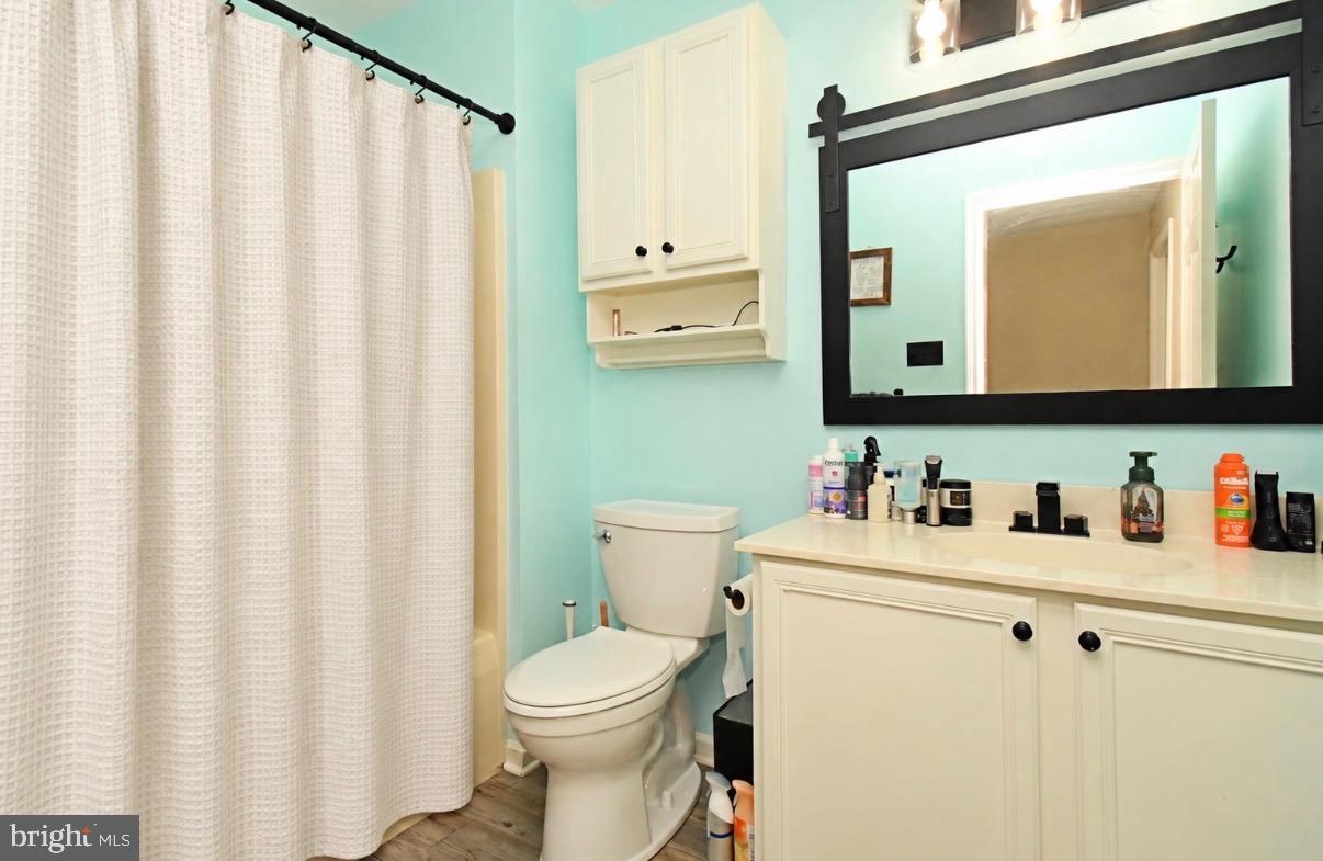 1861 Creekview Ln Property Photo 21