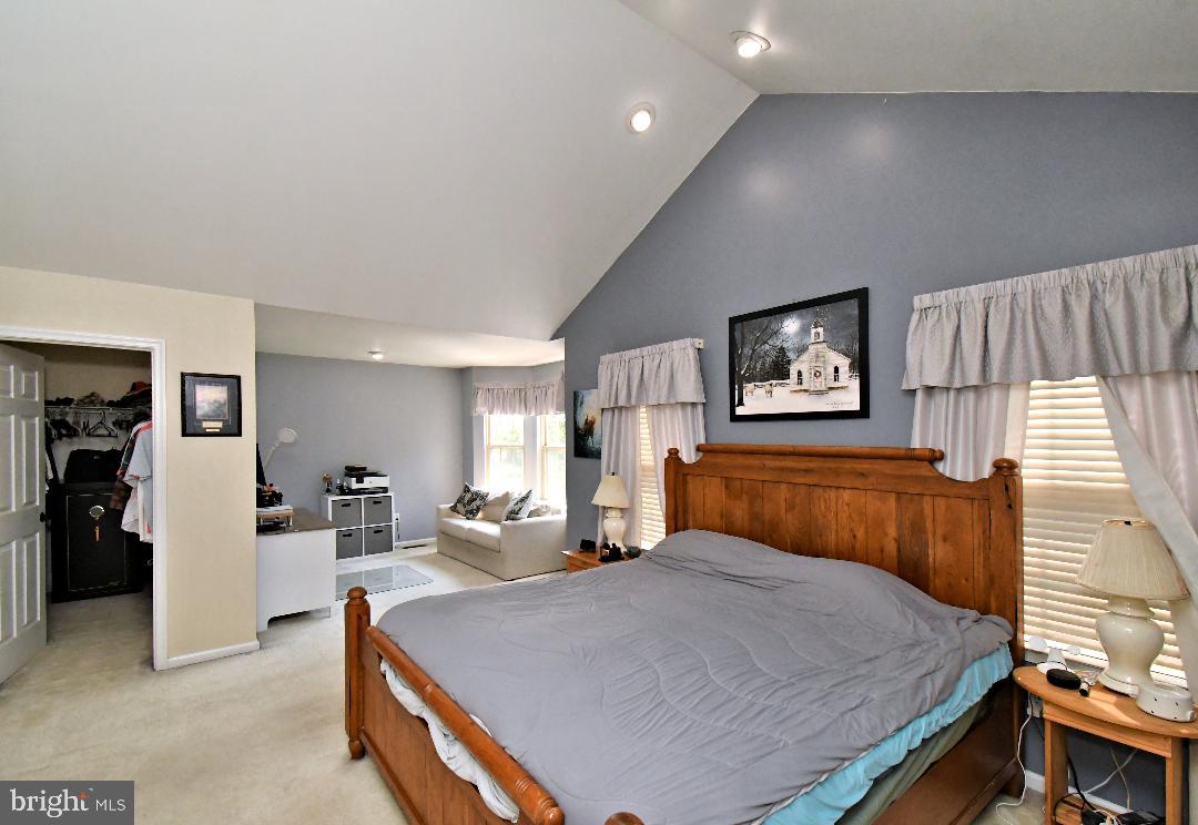 1861 Creekview Ln Property Photo 23