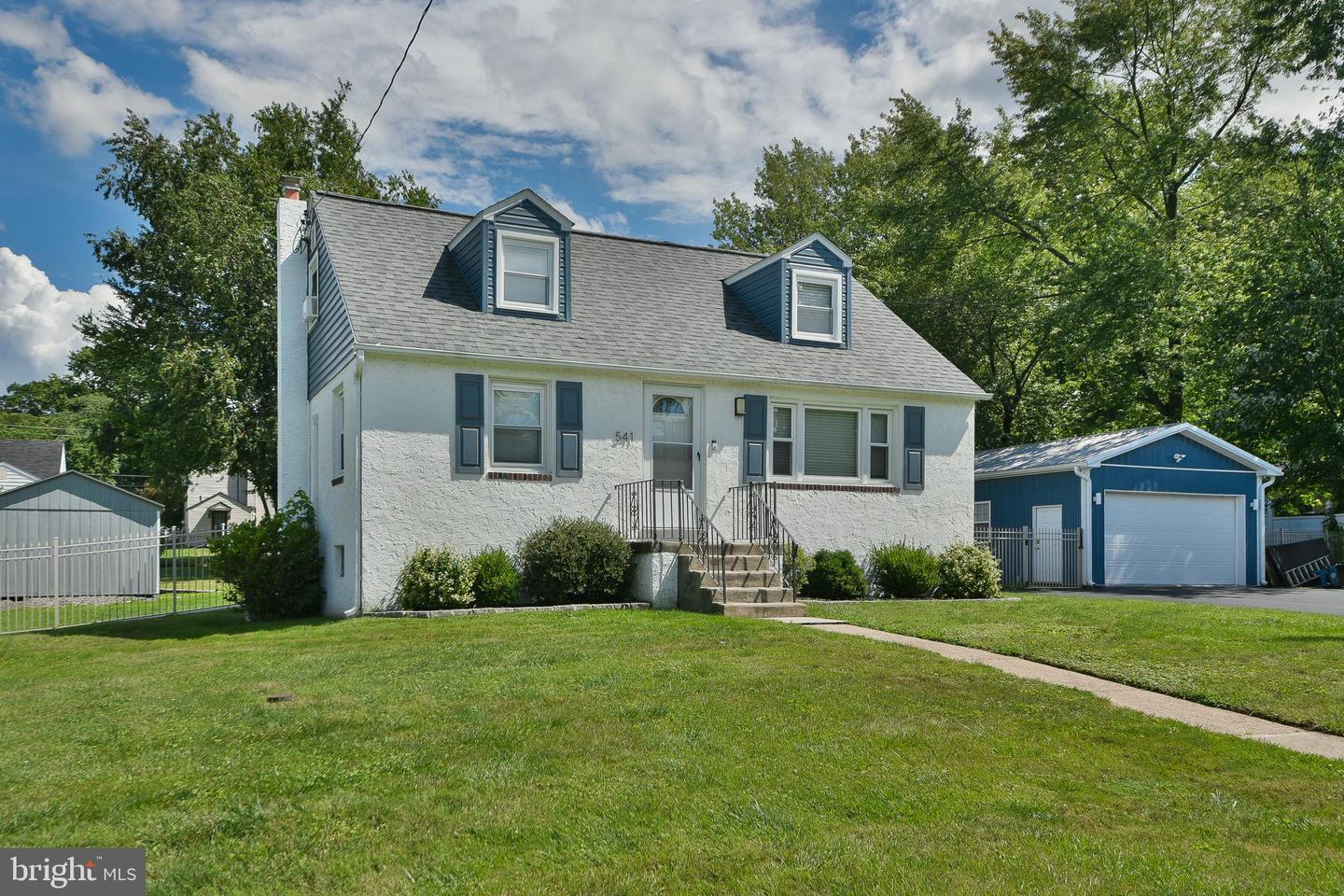 541 Highland Ave Property Photo 2