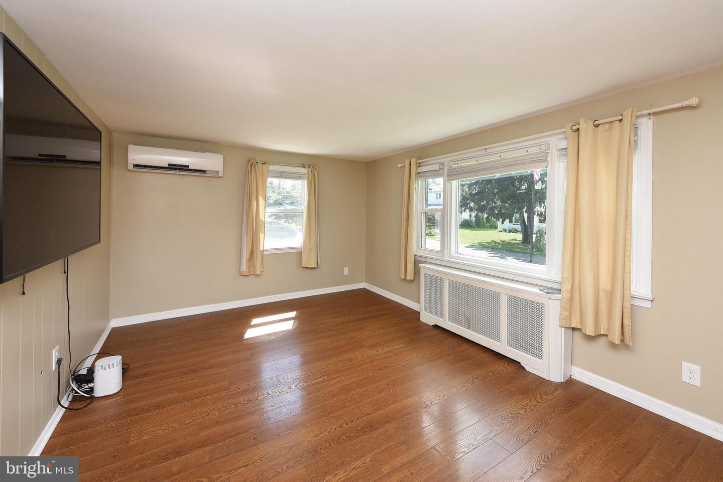 541 Highland Ave Property Photo 4